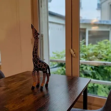 Cocon Parisien Avec Terrasse Proche Montparnasse アパート *